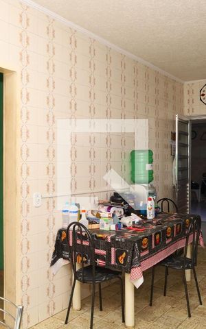 Casa à venda com 250m², 4 quartos e 4 vagasCozinha