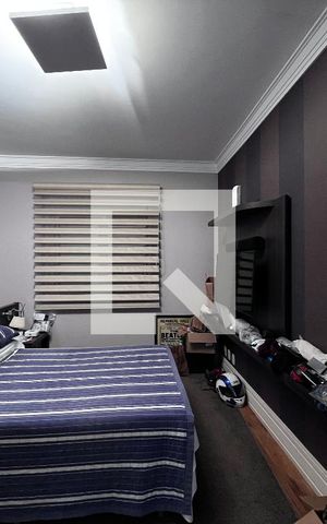 Casa à venda com 700m², 4 quartos e 5 vagas Casa à venda com 700m², 4 quartos e 5 vagasQuarto