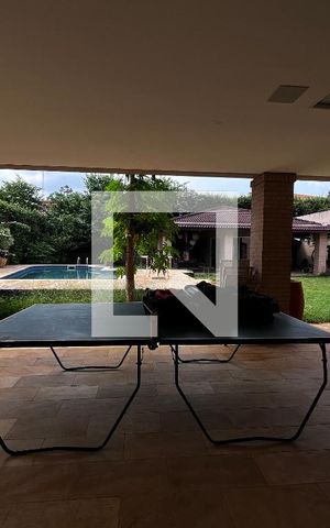 Casa à venda com 700m², 4 quartos e 5 vagas Casa à venda com 700m², 4 quartos e 5 vagasÁrea comum