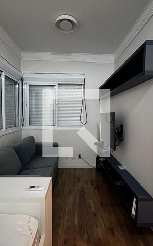 Casa à venda com 700m², 4 quartos e 5 vagas Casa à venda com 700m², 4 quartos e 5 vagasQuarto
