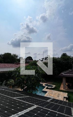 Casa à venda com 700m², 4 quartos e 5 vagas Casa à venda com 700m², 4 quartos e 5 vagasVista