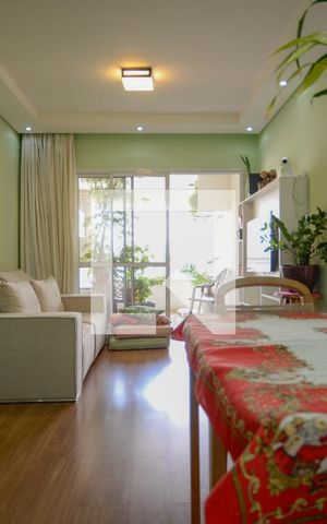 Apartamento à venda com 66m², 2 quartos e 2 vagas Apartamento à venda com 66m², 2 quartos e 2 vagasSala