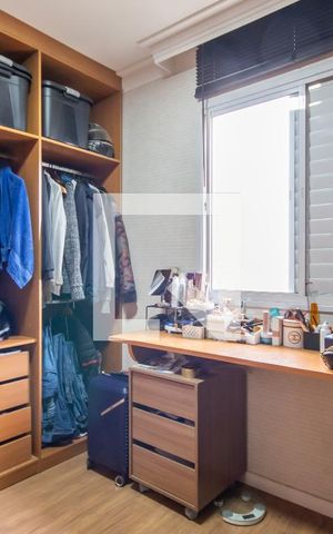 Apartamento à venda com 68m², 2 quartos e 1 vagaQuarto 2