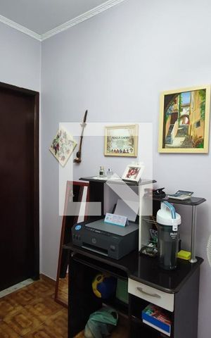 Casa à venda com 252m², 4 quartos e 1 vagaSuíte