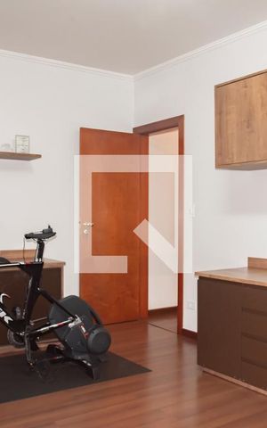 Casa para alugar com 280m², 4 quartos e 4 vagasSuíte 1