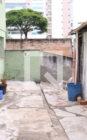 Casa para alugar com 280m², 2 quartos e 3 vagasQuintal