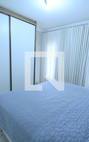 Casa à venda com 192m², 4 quartos e 2 vagas Casa à venda com 192m², 4 quartos e 2 vagasQuarto 4