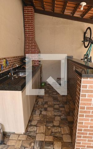 Casa à venda com 192m², 4 quartos e 2 vagas Casa à venda com 192m², 4 quartos e 2 vagasChurrasqueira