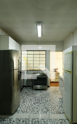 Casa à venda com 336m², 2 quartos e 2 vagasCozinha