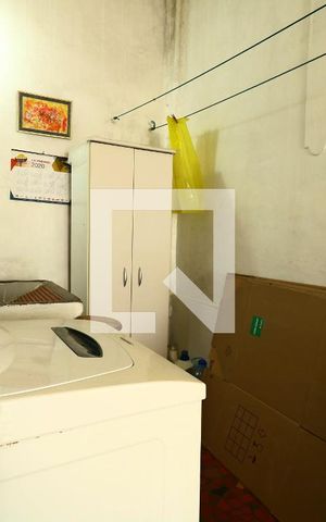 Casa à venda com 336m², 2 quartos e 2 vagasÁrea de Serviço