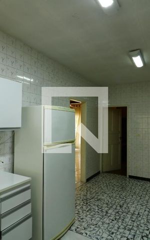 Casa à venda com 336m², 2 quartos e 2 vagasCozinha