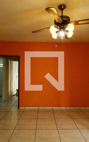 Casa à venda com 336m², 2 quartos e 2 vagasSala
