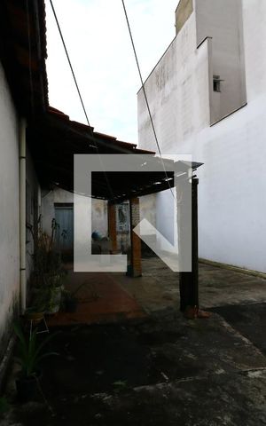 Casa à venda com 336m², 2 quartos e 2 vagasQuintal