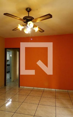 Casa à venda com 336m², 2 quartos e 2 vagasSala