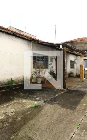 Casa à venda com 336m², 2 quartos e 2 vagasQuintal