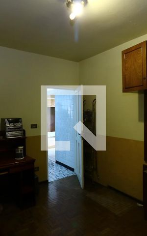 Casa à venda com 336m², 2 quartos e 2 vagasQuarto 2