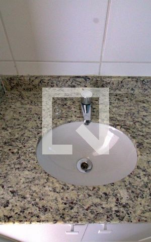 Apartamento à venda com 64m², 3 quartos e 1 vaga Apartamento à venda com 64m², 3 quartos e 1 vagaBanheiro