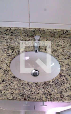 Apartamento à venda com 64m², 3 quartos e 1 vaga Apartamento à venda com 64m², 3 quartos e 1 vagaBanheiro da Suíte 1