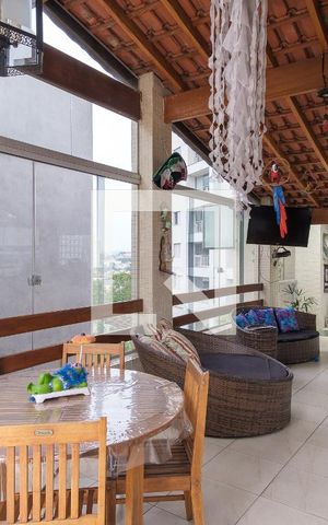 Casa à venda com 230m², 3 quartos e 3 vagas Casa à venda com 230m², 3 quartos e 3 vagasÁrea de convivência
