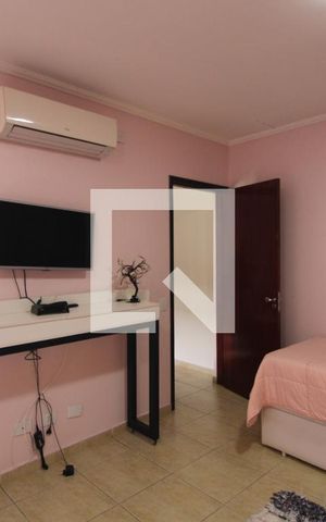 Casa para alugar com 250m², 3 quartos e 2 vagasQuarto 3