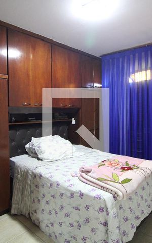 Casa para alugar com 250m², 3 quartos e 2 vagasSuíte