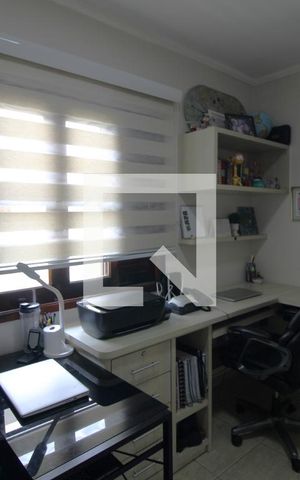 Casa para alugar com 250m², 3 quartos e 2 vagasQuarto 1