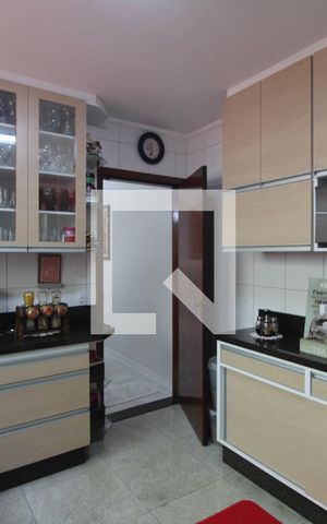 Casa para alugar com 250m², 3 quartos e 2 vagasCozinha