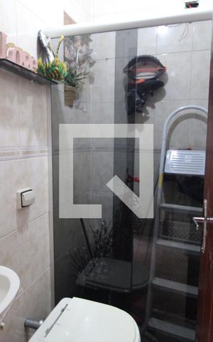 Casa para alugar com 250m², 3 quartos e 2 vagasBanheiro de serviço