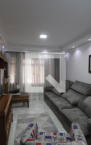 Casa para alugar com 250m², 3 quartos e 2 vagasSala
