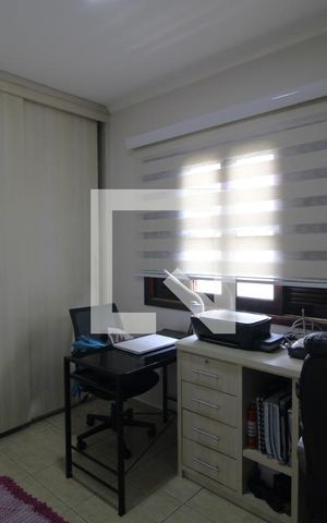 Casa para alugar com 250m², 3 quartos e 2 vagasQuarto 1