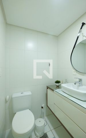 Apartamento para alugar com 78m², 2 quartos e 2 vagasBanheiro