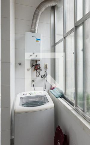 Apartamento à venda com 84m², 2 quartos e 1 vagaÁrea de Serviço