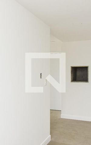 Apartamento à venda com 53m², 1 quarto e 2 vagas Apartamento à venda com 53m², 1 quarto e 2 vagasCozinha e Área de Serviço