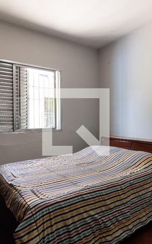 Casa à venda com 400m², 3 quartos e 6 vagas Casa à venda com 400m², 3 quartos e 6 vagasQuarto 3