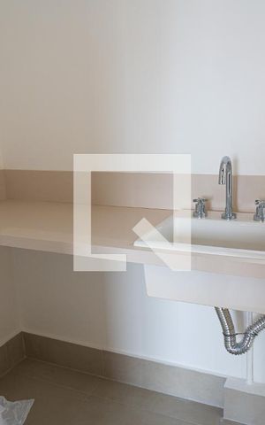 Apartamento à venda com 85m², 2 quartos e 2 vagas Apartamento à venda com 85m², 2 quartos e 2 vagasBanheiro do Quarto 2