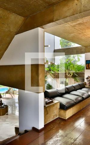 Casa à venda com 300m², 3 quartos e 3 vagas Casa à venda com 300m², 3 quartos e 3 vagasSala 2