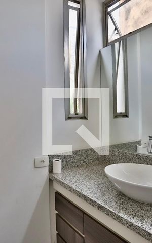 Casa à venda com 300m², 3 quartos e 3 vagas Casa à venda com 300m², 3 quartos e 3 vagasBanheiro do Quarto 2