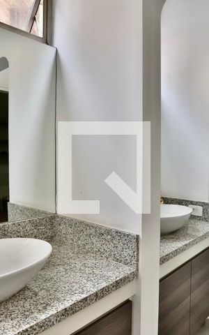 Casa à venda com 300m², 3 quartos e 3 vagas Casa à venda com 300m², 3 quartos e 3 vagasBanheiro do Quarto 2