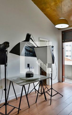 Casa à venda com 300m², 3 quartos e 3 vagas Casa à venda com 300m², 3 quartos e 3 vagasQuarto 2