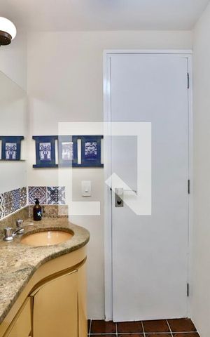 Casa à venda com 300m², 3 quartos e 3 vagas Casa à venda com 300m², 3 quartos e 3 vagasBanheiro do Quarto 3
