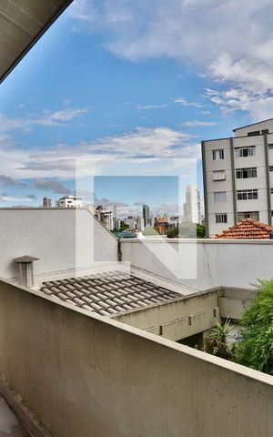 Casa à venda com 300m², 3 quartos e 3 vagas Casa à venda com 300m², 3 quartos e 3 vagasSacada Quarto 2