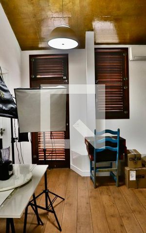 Casa à venda com 300m², 3 quartos e 3 vagas Casa à venda com 300m², 3 quartos e 3 vagasQuarto 2