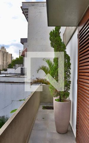 Casa à venda com 300m², 3 quartos e 3 vagas Casa à venda com 300m², 3 quartos e 3 vagasSacada Quarto 1