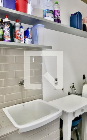 Casa à venda com 300m², 3 quartos e 3 vagas Casa à venda com 300m², 3 quartos e 3 vagas Lavanderia