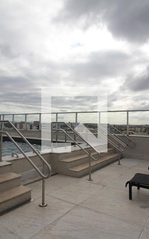 Apartamento à venda com 38m², 1 quarto e sem vagaÁrea comum - Piscina