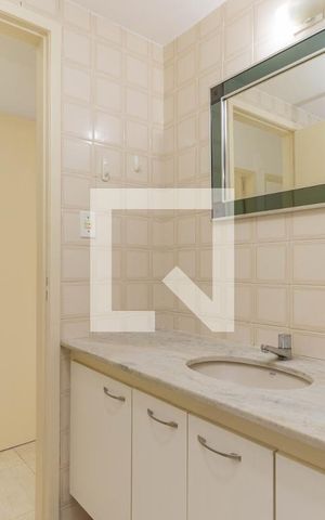 Apartamento para alugar com 63m², 3 quartos e 2 vagas Apartamento para alugar com 63m², 3 quartos e 2 vagasBanheiro Social