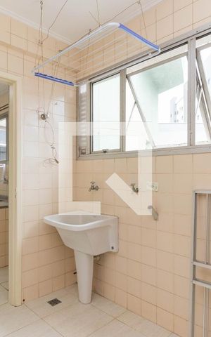 Apartamento para alugar com 63m², 3 quartos e 2 vagas Apartamento para alugar com 63m², 3 quartos e 2 vagasLavanderia