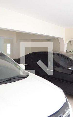 Casa à venda com 408m², 5 quartos e 5 vagasGaragem