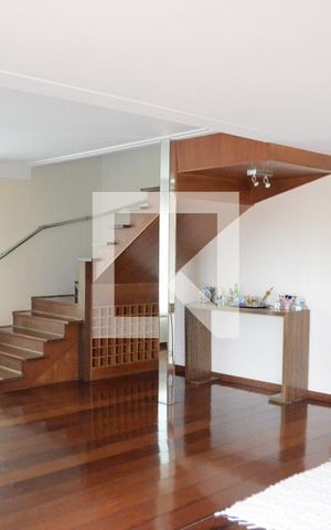 Casa à venda com 408m², 5 quartos e 5 vagasSala 1