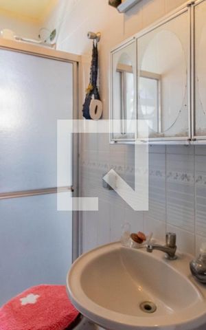 Casa à venda com 200m², 4 quartos e 2 vagas Casa à venda com 200m², 4 quartos e 2 vagasBanheiro da Suíte 2